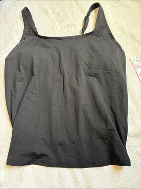 Black Women's Swim Tank Top - Classic Scoop Neck